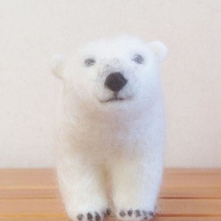 しろくまの親子 大きめ15cm 羊毛フェルト | iichi 日々の暮らし