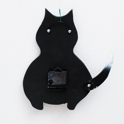黒猫の掛け時計 4枚目の画像