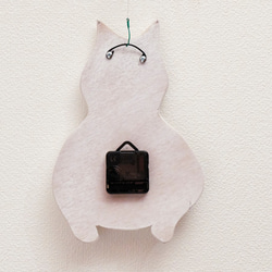 白猫の掛け時計　 4枚目の画像