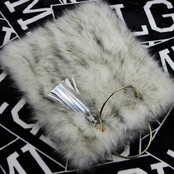 ¶ new antique fur ¶ ホワイト系ラクーンショルダー/クラッチ/トートバッグ 3枚目の画像