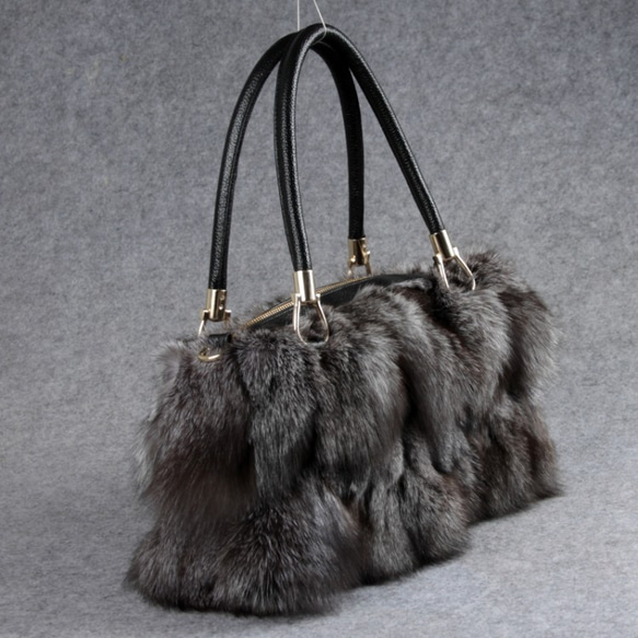 ¶ new antique fur ¶ ★受注生産★ゴージャスシルバーフォックスファーバッグ 2枚目の画像