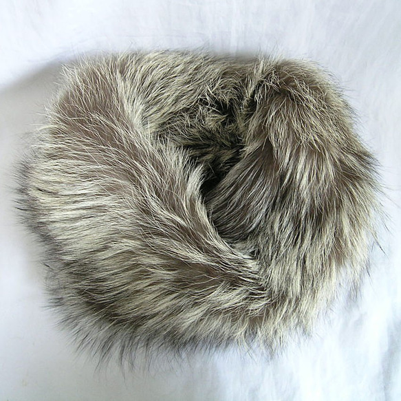 ¶ new antique fur ¶ ボリューミーなシルバーフォックスnejiriスヌード「silfy」再販 5枚目の画像