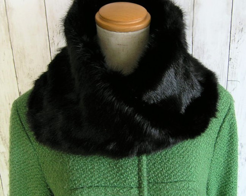 Sale!ハンドメイド♪ブラックミンクのひねりスヌードツヤツヤ！1点限フルスキン リアルファー ¶ ブラックミンクファーnejiriスヌード「bamila」再販