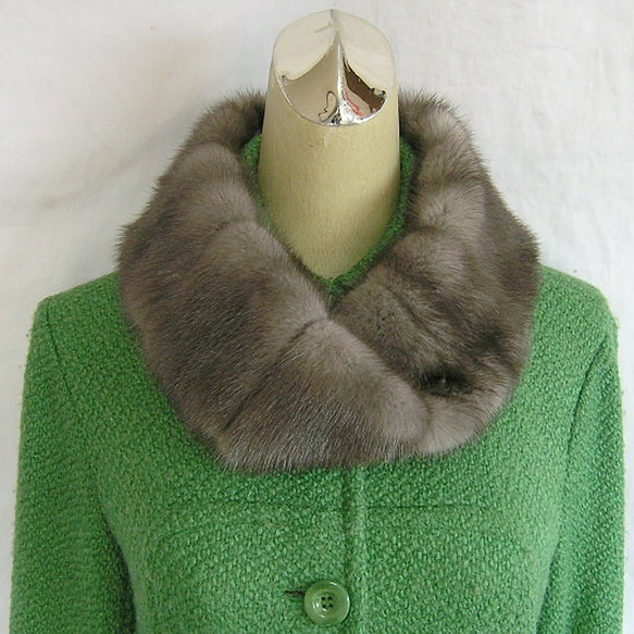 __新古董毛皮¶BlueIris Mink Fur nejiri Snood“lubi” 第1張的照片