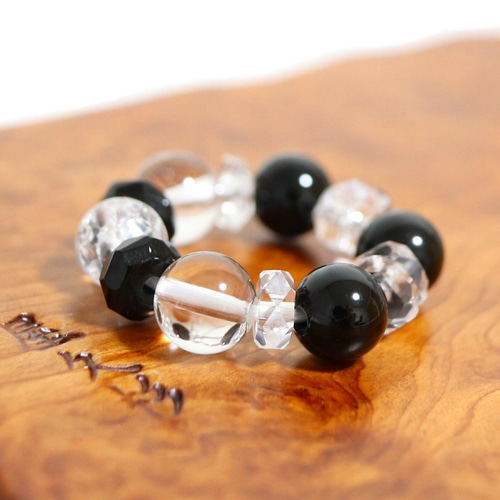 あなたを守る♡想いの招きリング☆ 大殺界 厄払い 運気アップ 天然石