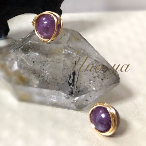 14kgfルビーの一粒ピアス