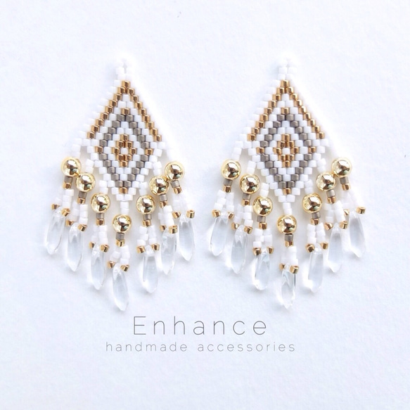 ビーズフリンジ White  pierce/earring 1枚目の画像