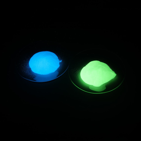 【ハンドメイド資材】高輝度蓄光パウダー20g(青,緑) Phosphorescent powder 3枚目の画像