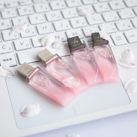 春の透明USBメモリ【桜色メモリーズMk.Ⅱ】(32,64GB) 2025年開花
