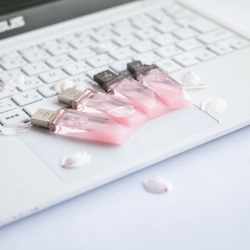 春の透明USBメモリ【桜色メモリーズMk.Ⅱ】(32,64GB) 2025年開花東京産ソメイヨシノを使用 7枚目の画像