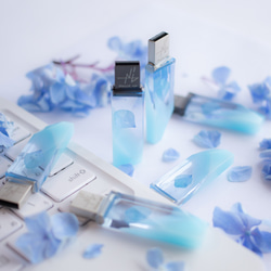 梅雨の透明USBメモリ【紫陽花Rainwater】(64,128GB) 5枚目の画像