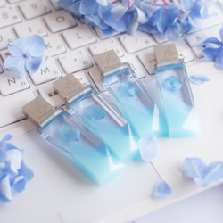 梅雨の透明USBメモリ【紫陽花Rainwater】(64,128GB) 9枚目の画像