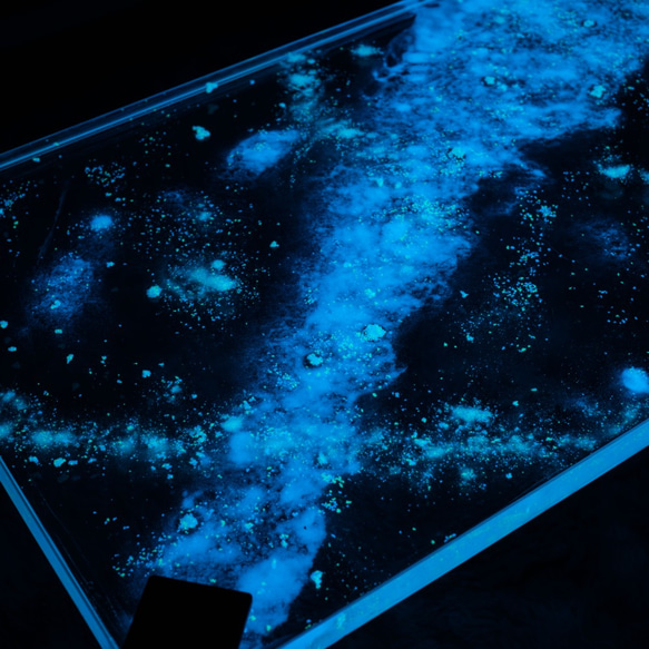 【星空のテーブル】Starry sky resin table of nightglowローテーブル,ダイニングテーブル 3枚目の画像