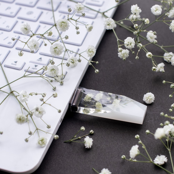 カスミソウの透明USBメモリ【カスミソウPureWhite】(32,64GB) 6枚目の画像