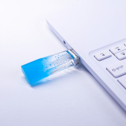 蓄光透明USBメモリVol.2【Midnight Ocean】(64,128GB) 4枚目の画像