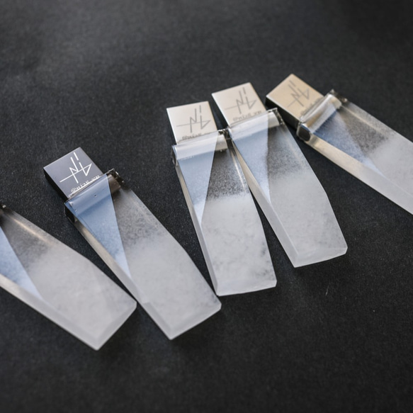 雪の透明USBメモリ【Snow Showers】(32,64GB) 3枚目の画像