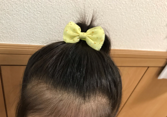 キラキラふわふわチュールリボンヘアゴム 2枚目の画像