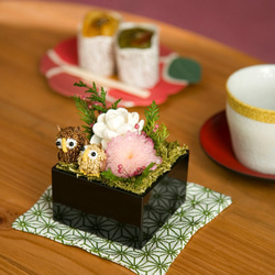 華こころ 梅重  洋菓子とプリザーブドフラワーギフトＢＯＸ♪お年賀、敬老の日、還暦祝いの贈り物におすすめ！ 2枚目の画像
