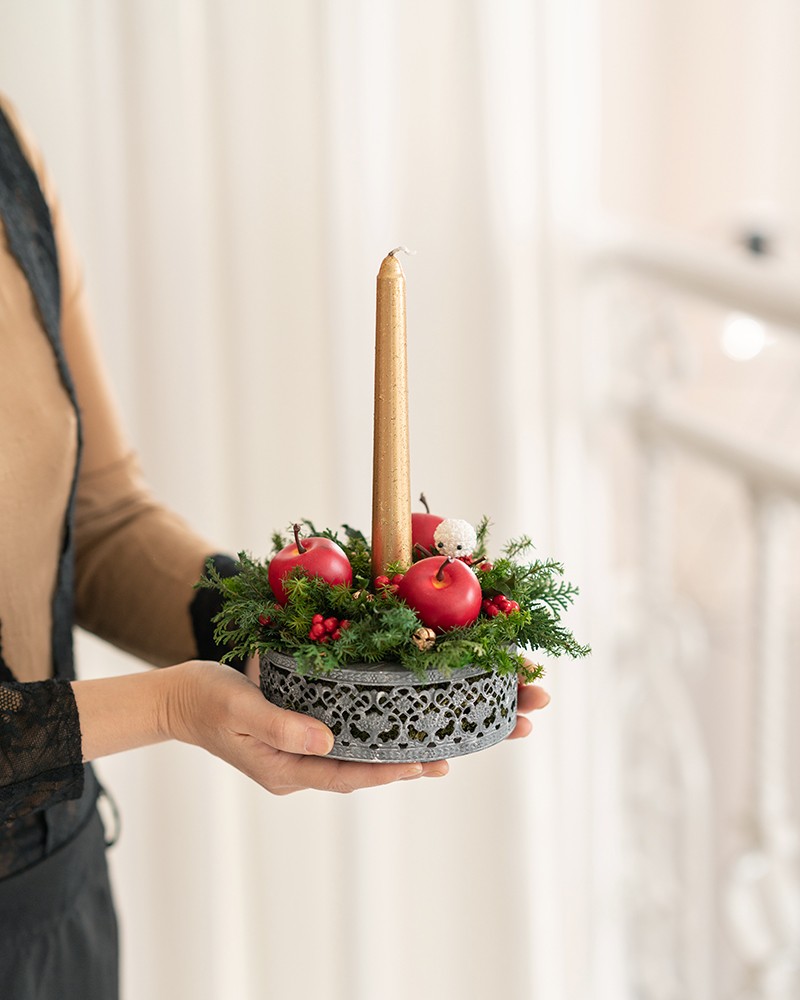 新作★北欧インテリア　ポミエ・キャンドル　真っ赤なリンゴと雪だるま　クリスマス支度にオススメ♪ プレゼントやギフトに