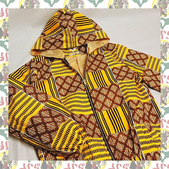(L) アフリカンプリント生地を使った　フルジップ　フード付きジャケット　（男女兼用） アフリカ布　アフリカ生地 3枚目の画像