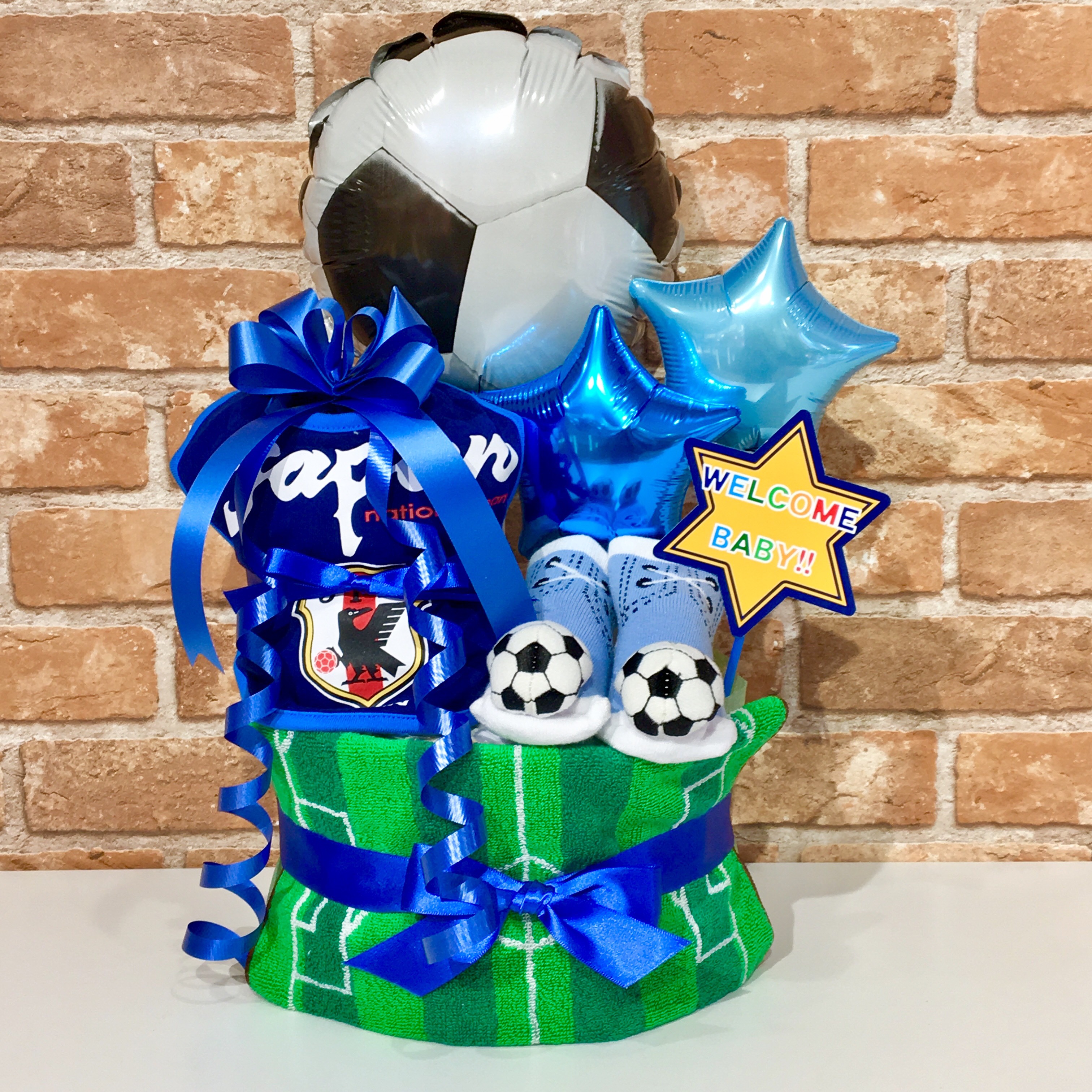 glory様　おむつケーキ　オムツケーキ　出産祝い　男の子　サッカー　誕生日 楽天市場】【おむつケーキ】サッカー バスケ 野球 出産祝い