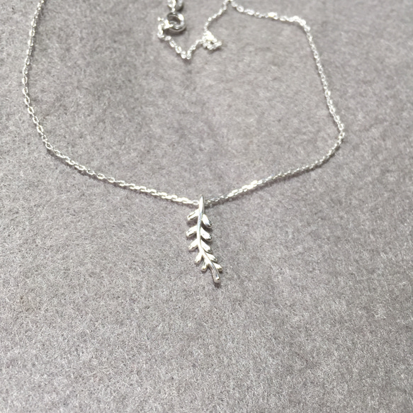 スターリングシルバー925月桂樹の葉の鎖骨鎖 2枚目の画像