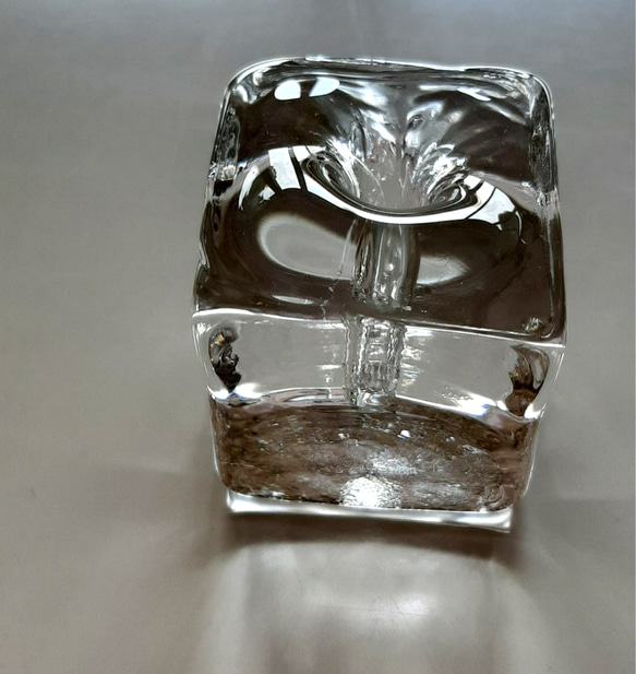 【再販】ロックアイスみたいな一輪挿し（細丸い口）　ガラス　氷　透明 4枚目の画像
