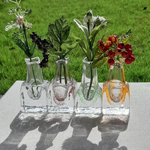 キューブ 一輪挿し 緑 吹きガラス 一輪挿し・花瓶・花器 ガラス キューブ 一輪挿し 緑 吹きガラス 一輪挿し・花瓶・花器 ガラス