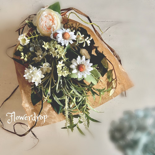 アーティフィシャルフラワー ワックスペーパー包み ナチュラル感