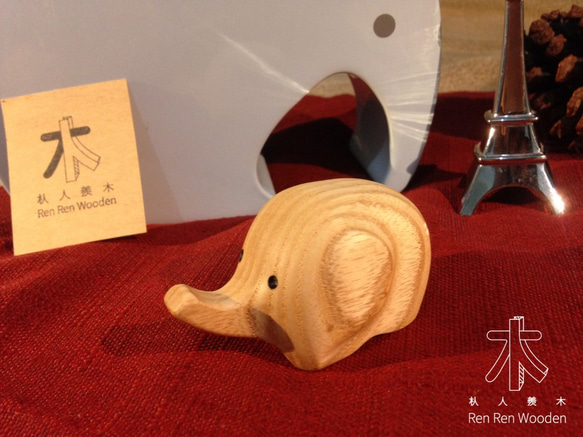萬象更新  大象筷子架 新年新氣象  把快樂拴住  栓木大象造型筷子架 第3張的照片