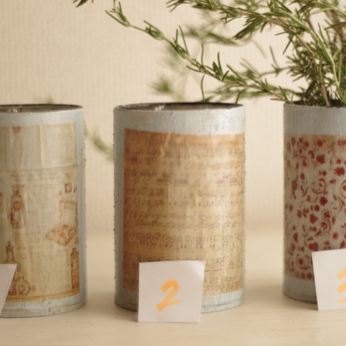 鉢にもペン立てにも！リメイク缶☆レトロラベル 一輪挿し・花瓶・花器