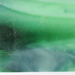 ブルズアイ　フュージング用板ガラス154　ミントオパールとディープフォレストの流れ模様　14.5x10x0.3cm　1枚 6枚目の画像