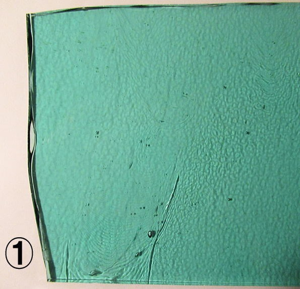 ブルズアイ　フュージング用板ガラス197　グリーン系・クリア　2種2枚 3枚目の画像