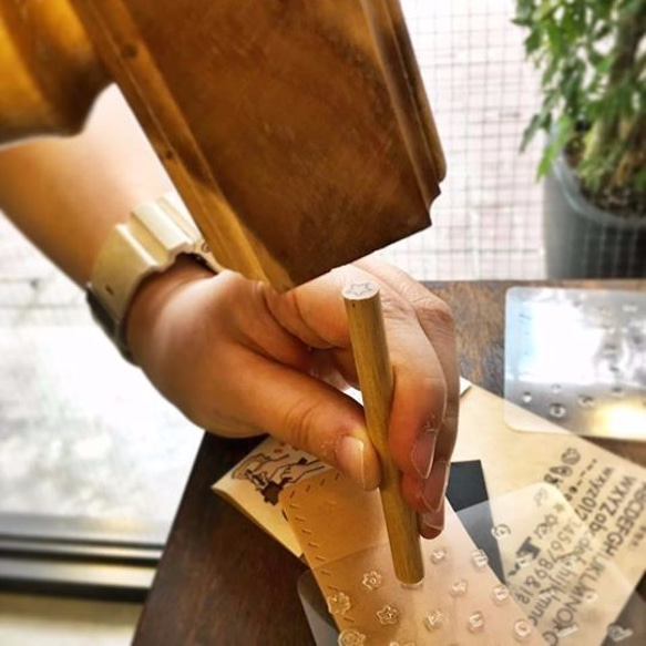 Craftsha日本製透明片仮名+數字+圖案壓印套裝 字母模具 壓字 皮革刻字 壓印 個人化 皮革DIY 日文 片假名 第3張的照片