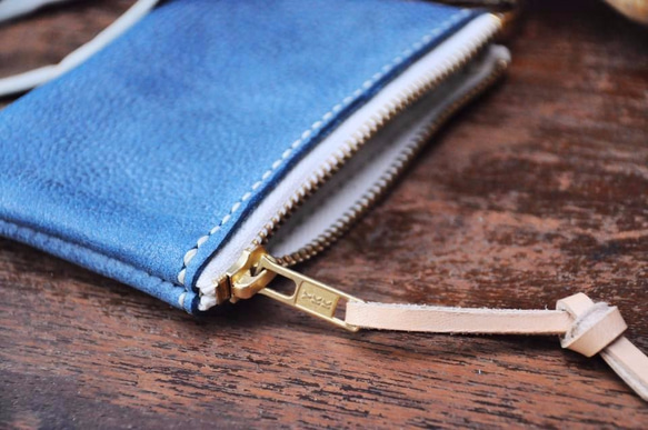 [クラシックファスナー財布 - ワックスをこする青]良い縫製革素材のパッケージ自由レタリングのカップルの手のバッグギフト財布カジ 5枚目の画像