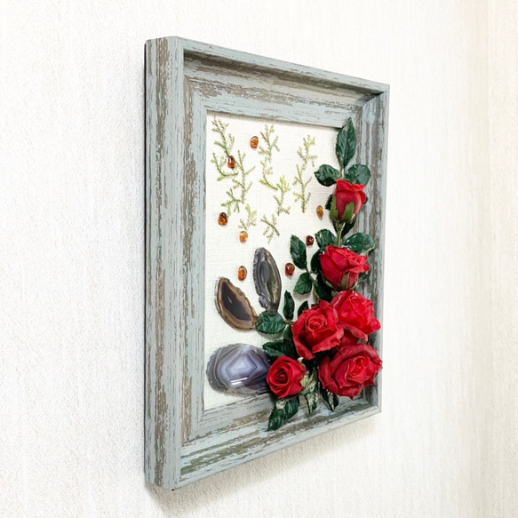 天然石メノウと赤いバラのユニークなコラージュ アート お部屋の飾りに♪贈り物に♪clm003 5枚目の画像