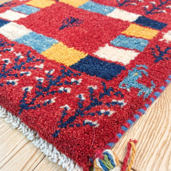 ペルシャ絨毯　ギャッベ　ミニマット　41x39　赤　茜色　タイル　 3枚目の画像