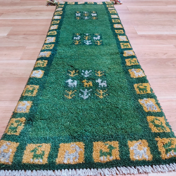 大特価40％OFF】ペルシャ絨毯　ギャッベ　ミニランナー　116×40　緑　タイル 4枚目の画像