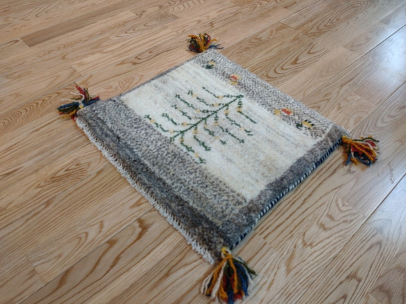 ペルシャ絨毯　ギャッベ　ミニマット　アイボリー×グレー　39×41 6枚目の画像