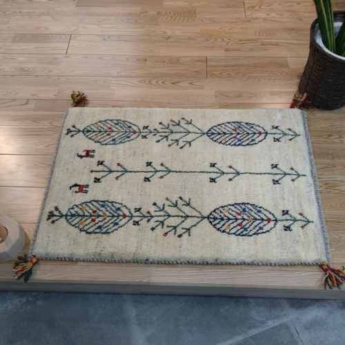 新規入荷】ペルシャ ギャッベ 88x60 生命の木 風景 アイボリー 玄関 