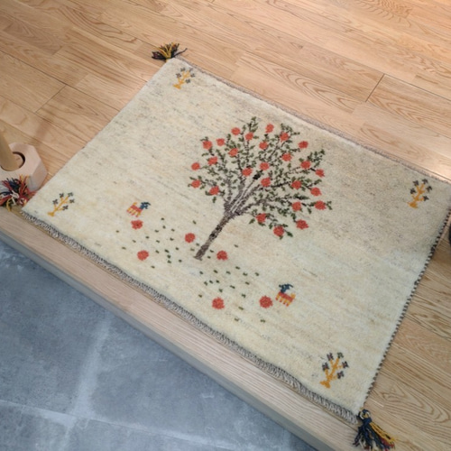 39×44.5 ミニマット ペルシャ ギャッベ アイボリー ザクロの木 羊 鹿