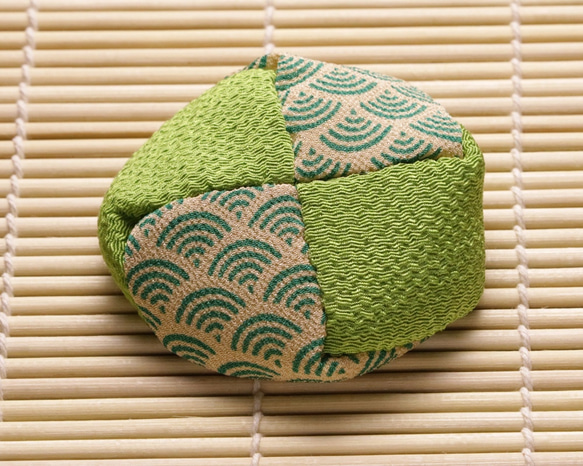 【受注生産】saku様オーダー品　４色お手玉と巾着（緑） 5枚目の画像