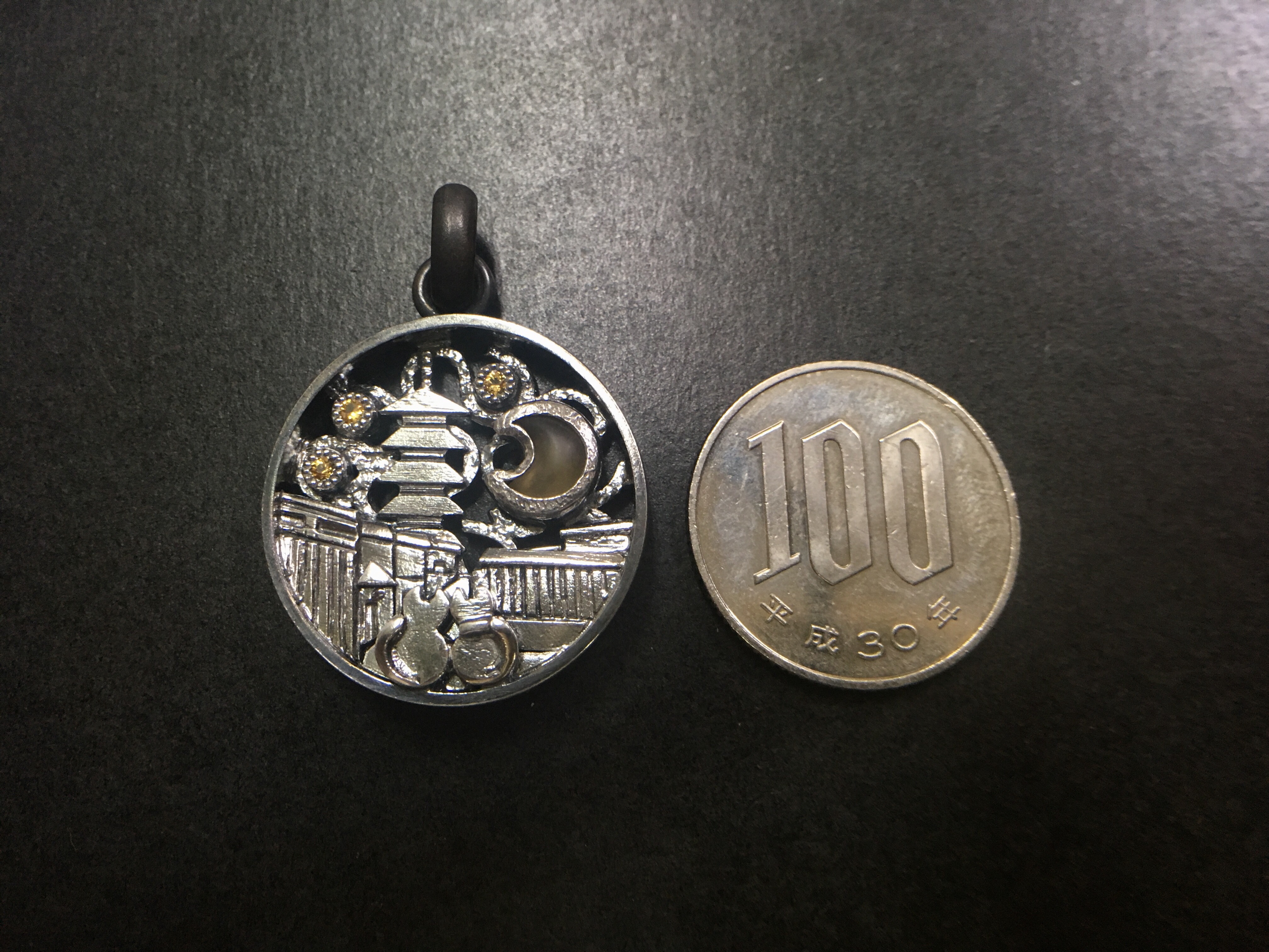 シトリントパーズとイエローサファイアのシルバーペンダント３