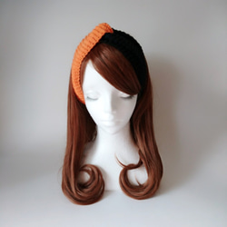 【受注製作】コットン糸のバイカラーヘアバンド（オレンジ＆黒） 1枚目の画像