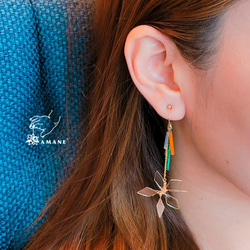 耳夾限定 宇宙鑰匙- 綠(水晶綠橘色/半透明金邊樹脂耳夾垂墜耳環) 第3張的照片