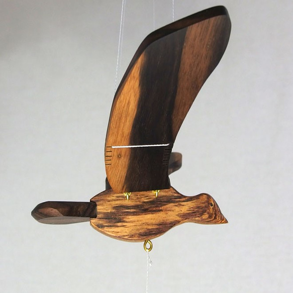オオルリ①　羽ばたき鳥　木製モビール　　 4枚目の画像