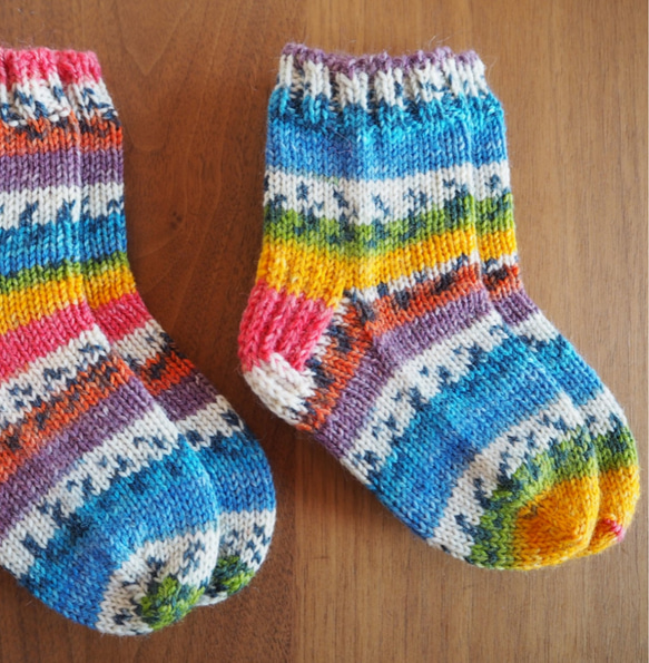 手編み靴下 #156 ペロリ様 手編み靴下 #156 ペロリ様