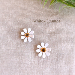 White Cosmos＊イヤリング／ピアス 1枚目の画像