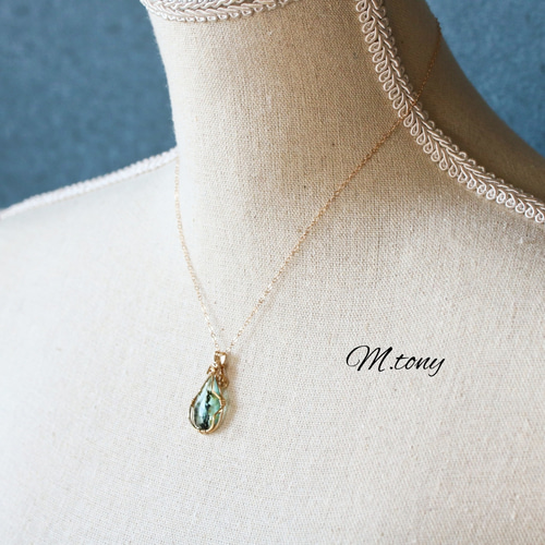 天然石ブルーデンドライトオパール14kgfペンダントトップ「湖底の森