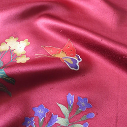 紅、金、蝴蝶和四季花卉圖案 純絲家徽設計 Dashiko Tango Chirimen No.125-10 右前身下擺 [100 第2張的照片
